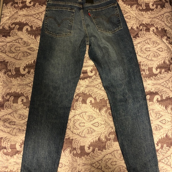 Levi’s Wedgie Jeans - Picture 4 of 8